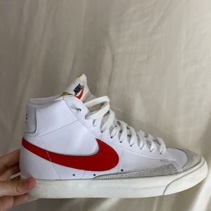 Nike blazer mids size 8